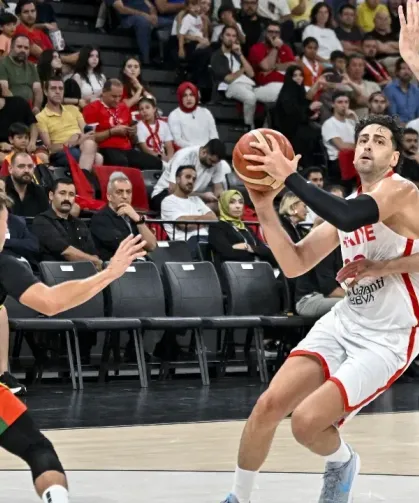 12 Dev Adam Litvanya’yı Farka Boğdu: 94-66