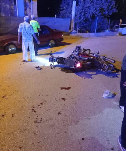 Bahçe’de İki Motosiklet Kafa Kafaya Çarpıştı