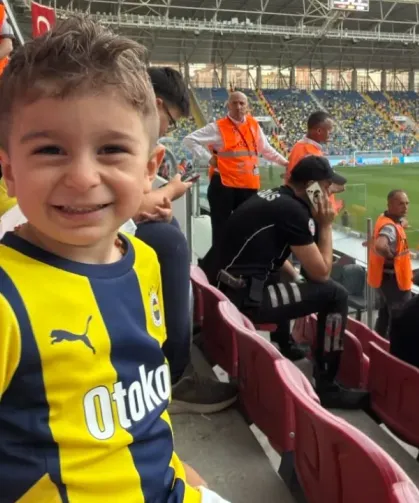 Forması Çıkarılan Küçük Taraftara Fenerbahçe'den Büyük Jest!