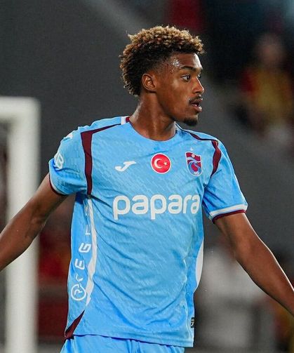 Göztepe Jübile Maçında Trabzonspor’u 2-1 Yendi