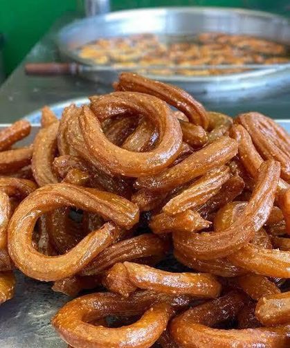 Sarı Burma Tatlısı Osmaniye Sofralarını Süslüyor