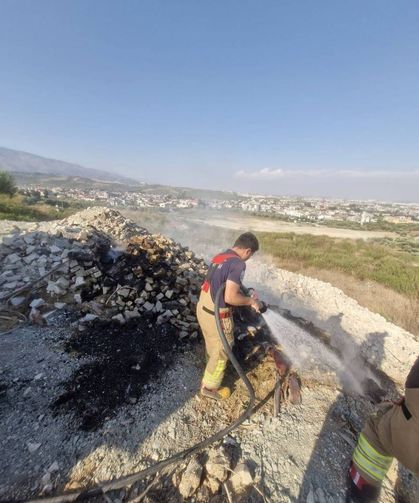 Hatay’da üç ilçede çıkan yangınlar kontrol altına alındı