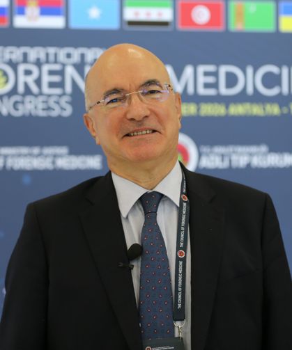 Adli tıp uzmanları Adli Tıp Günleri'nde ülkelerindeki çalışmaları anlattı