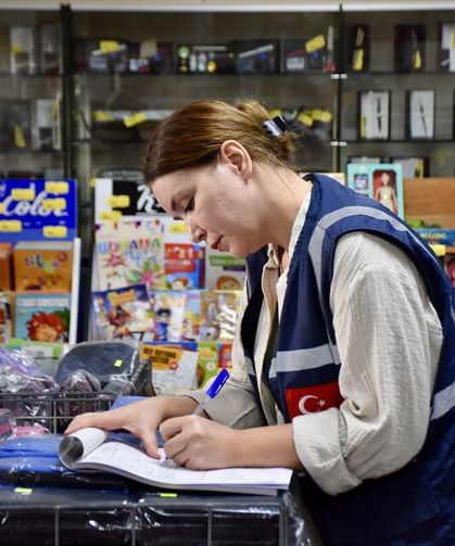 Antalya'da kırtasiye ürünlerine yönelik denetim yapılıyor