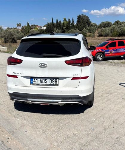 Antalya'da otomobille motosikletin çarpıştığı kazada 2 kişi yaralandı