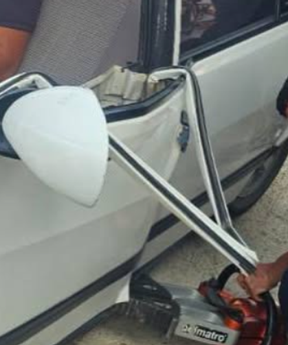 Antakya’da Korkutan Kaza! Araçta Sıkışan 2 Kişi Kurtarıldı