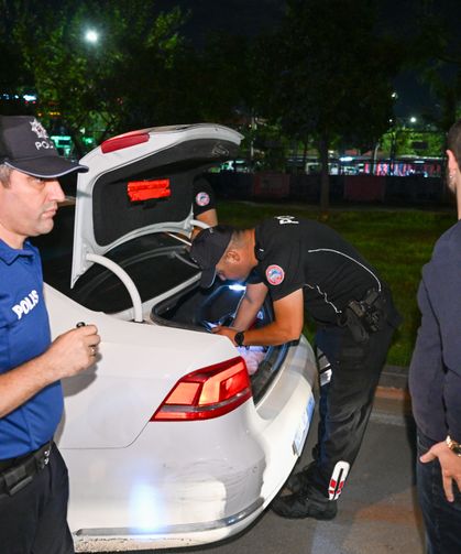 Adana'da 'huzur ve güven' uygulamasında aranan 66 zanlı yakalandı