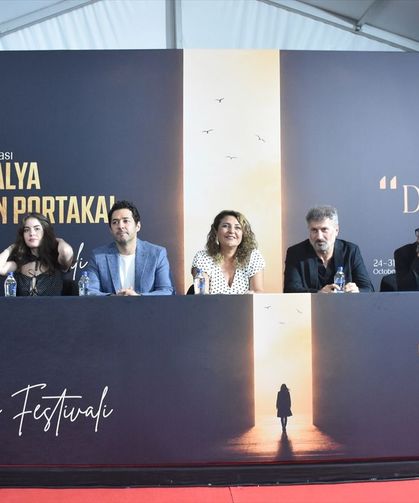 Antalya Altın Portakal Film Festivali'nde 'Hakikatin Ölümü' filminin dünya prömiyeri yapıldı