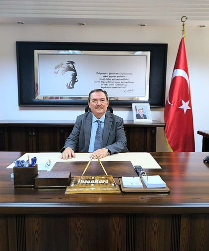 Antalya Muratpaşa Kaymakamı İhsan Kara kalp krizi sonucu hayatını kaybetti
