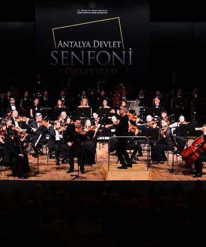 Antalya'da İlyas Mirzayev'in 2. Keman Konçertosu'nun dünya prömiyeri yapıldı