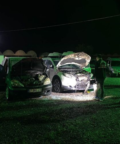 Antalya'da otomobil galerisindeki 6 aracı benzin dökerek ateşe veren kişi tutuklandı