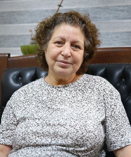 Göğsündeki kitleyi erken fark eden kadın bir yıllık tedaviyle kanseri yendi