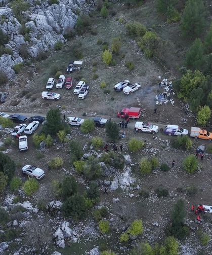 GÜNCELLEME 2 - Isparta'da kanyonda mahsur kalan 10 İHH gönüllüsü kurtarıldı