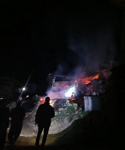 Osmaniye'de samanlıkta çıkan yangın söndürüldü