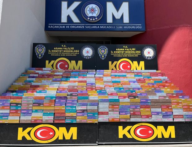 Adana'da 2 otomobilin çarpıştığı kazada anne ve bebeği hayatını kaybetti