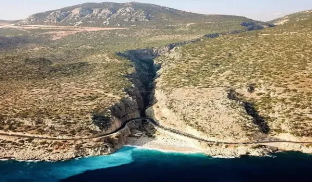 Antalya'nın Cennet Köşesi: Kaputaş Plajı ve Kanyonu