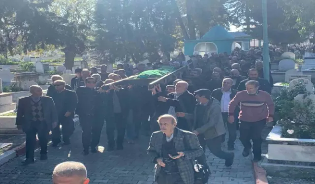 ’Seferoğlu Suphi’ sevenleri tarafından toprağa verildi