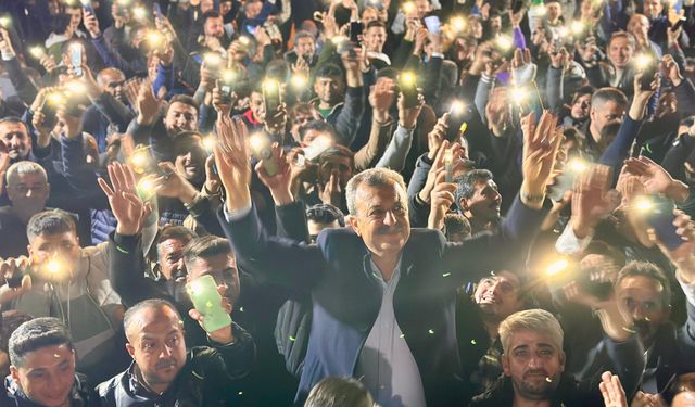 Ellek Belediye Başkanı Abbas Yeşildemir, Halkın Desteğini Almaya Devam Ediyor