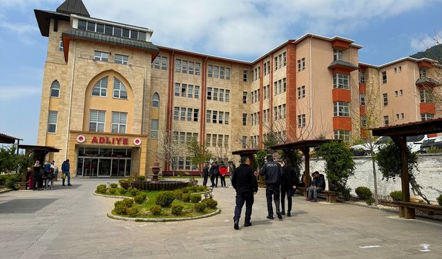 Kahramanmaraş'ta depremde 109 kişinin öldüğü Ebrar Sitesi B Blok'a ilişkin davanın görülmesine devam edildi