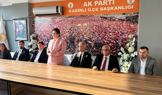 AK Parti Osmaniye Milletvekili Derya Yanık, Memleketi Kadirli'de Bayramlaşma Programına Katıldı