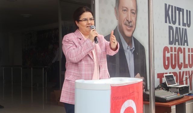 AK Parti Osmaniye Milletvekili Derya Yanık, Ramazan Bayramı'nda Partililerle Buluştu