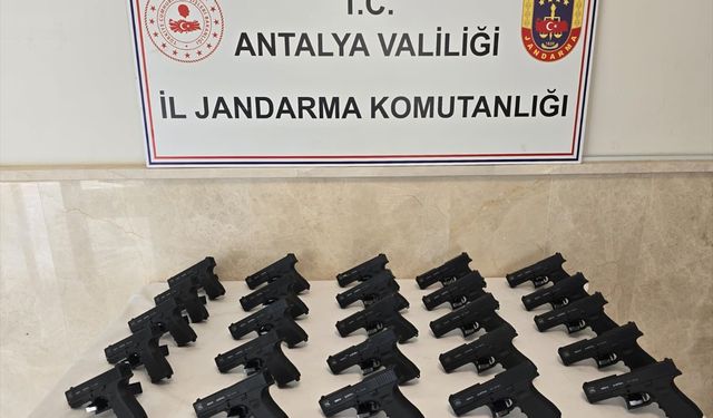 Antalya'da silah kaçakçılığı operasyonunda 3 kişi gözaltına alındı