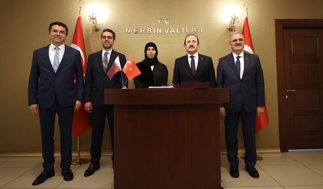 Bakan yardımcıları Karaloğlu ve Serim, Katar Devlet Bakanı Al Khater ile Mersin'de görüştü