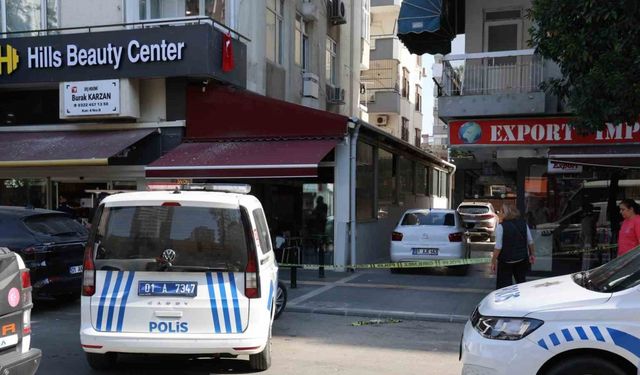 Adana’da pastaneye silahlı saldırı: 2 yaralı