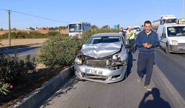 Aynı yerde peş peşe 3 zincirleme kaza: 3 yaralı