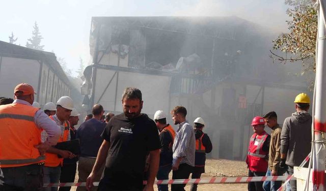 Kahramanmaraş’ta inşaat işçilerinin kaldığı konteynerde yangın