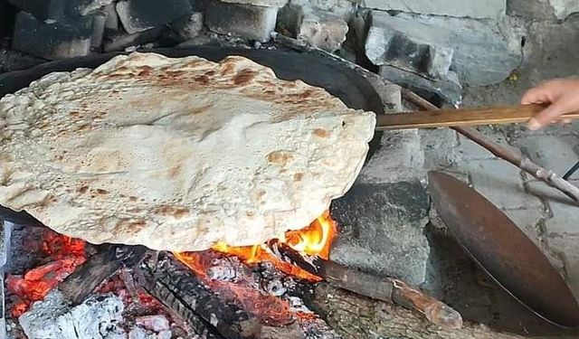 Düziçi İlçesinde Katkı Maddesiz Doğal Ev Ekmeği İlgi Görüyor