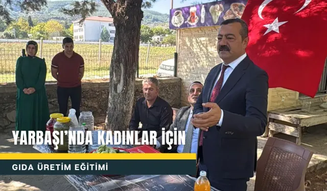 Kadın Üreticilere Zeytin, Turşu ve Salça Yapımı Anlatıldı