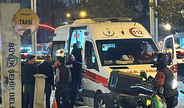 Adana'da taksiciler arasında çıkan silahlı ve bıçaklı kavgada 3 kişi yaralandı