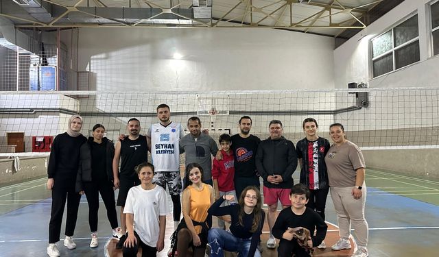 Çukurova Efes Spor Kulübü yetişkin voleybolu etkinlikleri düzenlemeye başladı