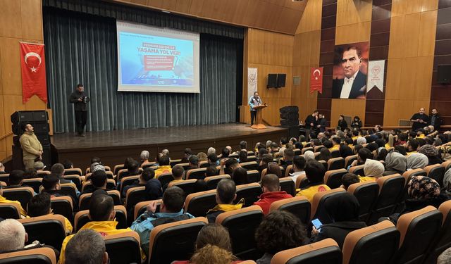 Kahramanmaraş’ta "Fermuar Sistemiyle Yaşama Yol Ver" kampanyası tanıtıldı