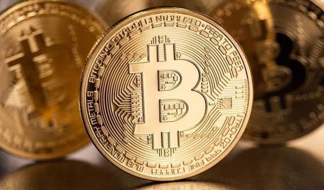 Bitcoin Geride Kaldı, Ethereum Öne Çıktı