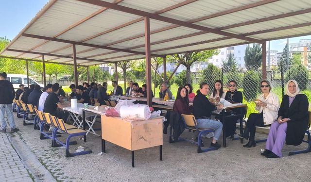 Kadirli’de Lezzetli Şenlik  Saç Kavurma Etkinliği