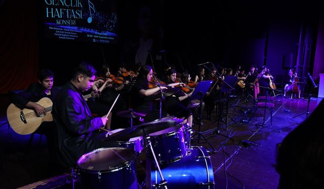 Antalya'da Gençlik Haftası Konseri verildi