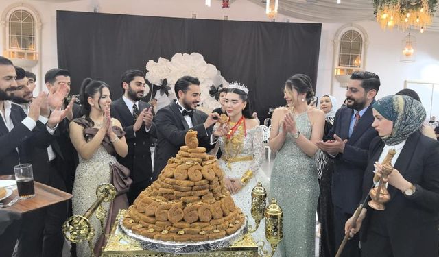 Diyarbakır’da Düğün Pastası Yerine 21 Katlı Burma Kadayıf