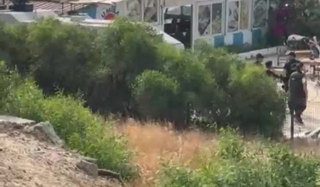Adana Karataş’ta baraka restoranlar yıkılıyor