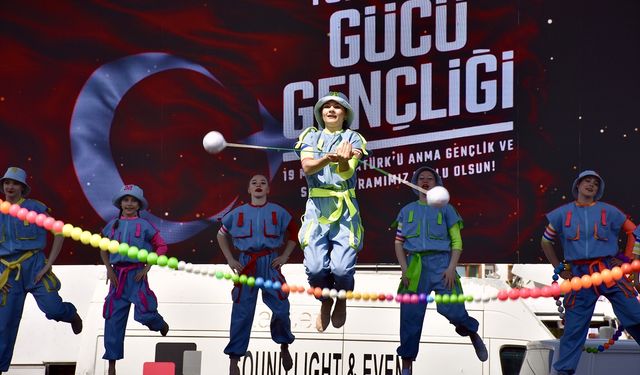 Antalya ve çevre illerde 19 Mayıs Atatürk'ü Anma, Gençlik ve Spor Bayramı kutlandı