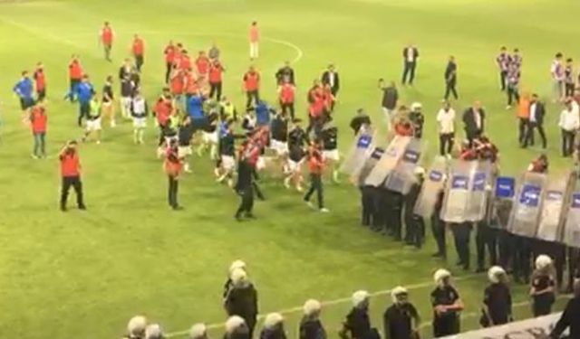 Elazığspor–Vanspor Maçı Yarıda Kaldı!