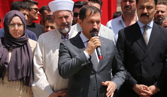 Hatay'da depremde yıkılan caminin yerine yenisi inşa edildi