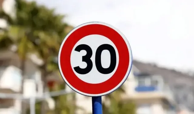 Yeni Trafik Levhası Sürücüleri Şaşırttı Anlamı Ne?