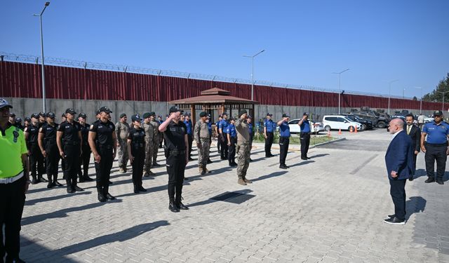 İçişleri Bakan Yardımcısı Mehmet Sağlam Adana'da ziyaretlerde bulundu