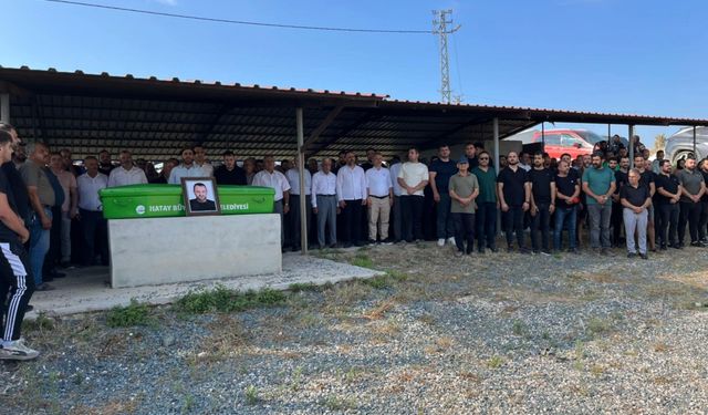 Hatay'da bıçaklı kavgada yaşamını yitiren kişinin cenazesi defnedildi