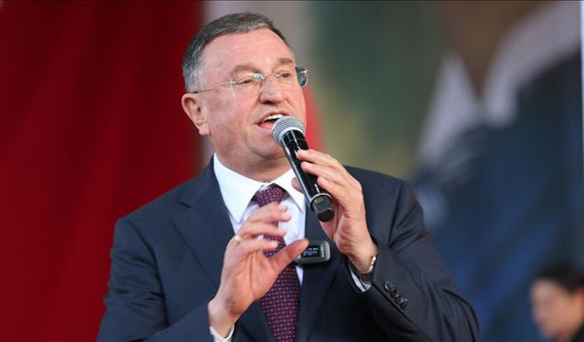 Savaş’tan İlk Değerlendirme “Türk Siyasetine Hayırlı Olsun”