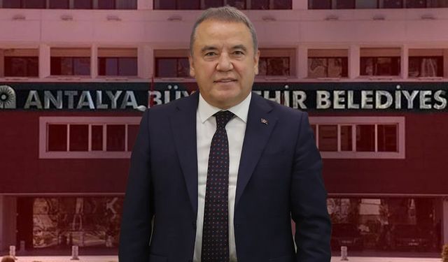 Muhittin Böcek’in Tutukluluğu Sürüyor