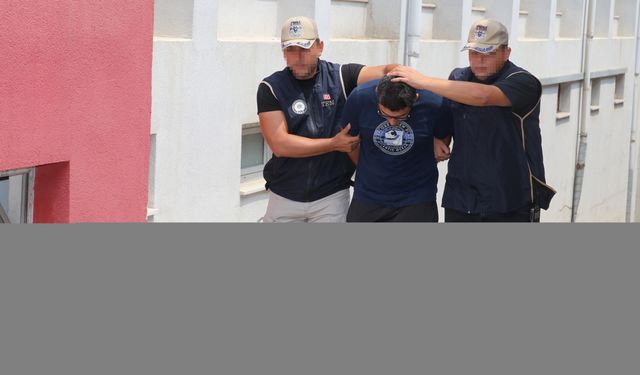Adana'da aranan 2 firari FETÖ hükümlüsü yakalandı