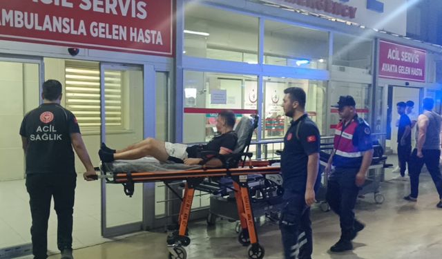 Adana'da bir kişi yol kenarında yaralı bulundu